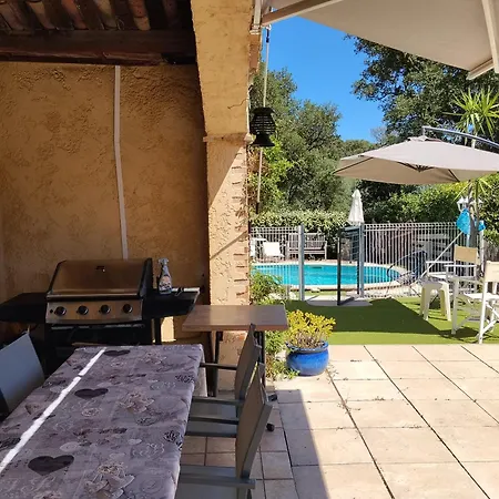 Vila Maison Du Vieux Chene Grimaud